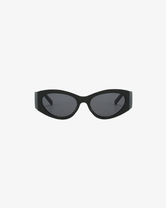 The Lola in Black