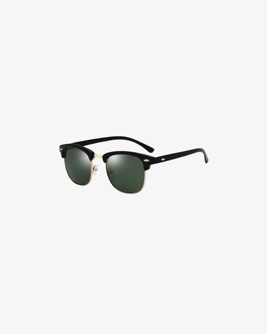 The Robert in Black Green